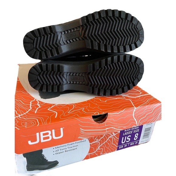 Winter Boots, NWT, Water Resistant, Black material & Faux Fur- Women’s Size 8 - Picture 3 of 3